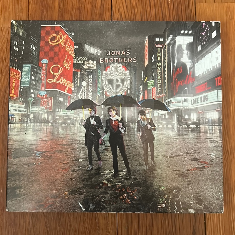 Jonas Brothers’ “A Little Bit Longer” Cd